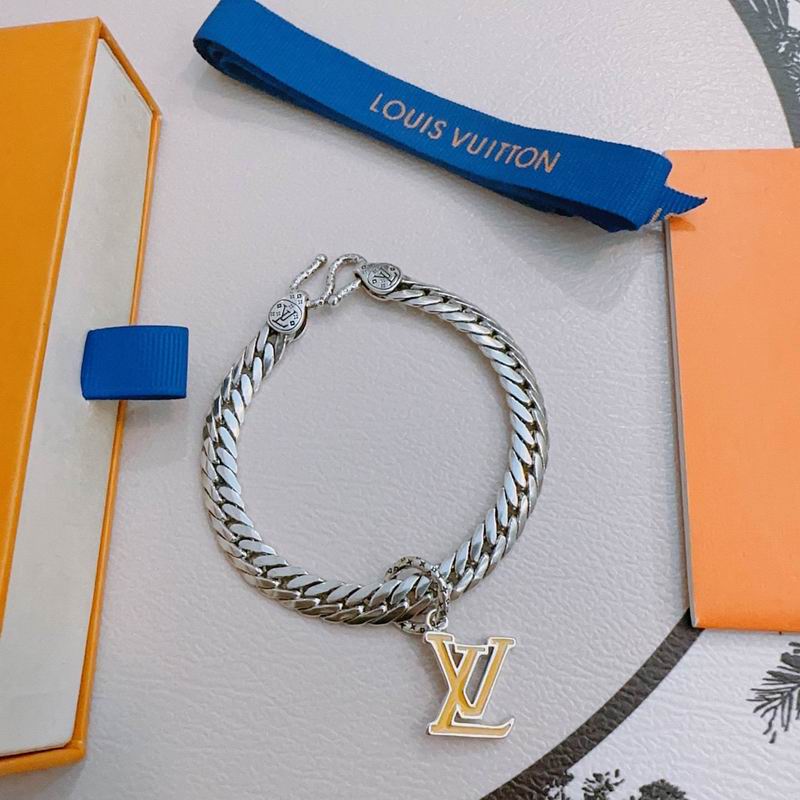 LV Bracelet 04yxh49